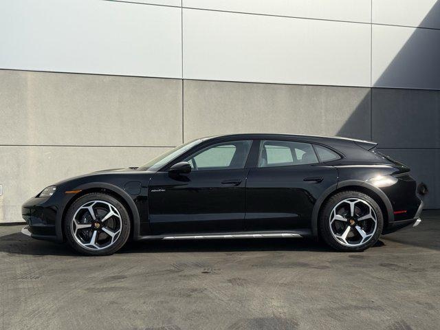 2025 Porsche Taycan Cross Turismo