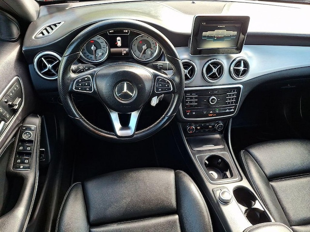 2017 Mercedes-Benz GLA 250