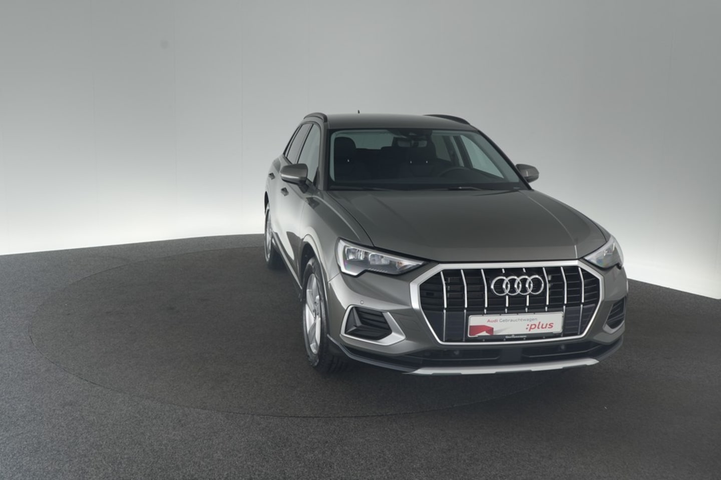 Bild über Audi Q3 TFSI 110 kW S tronic - für weitere Informationen kontaktieren Sie den Audi Partner