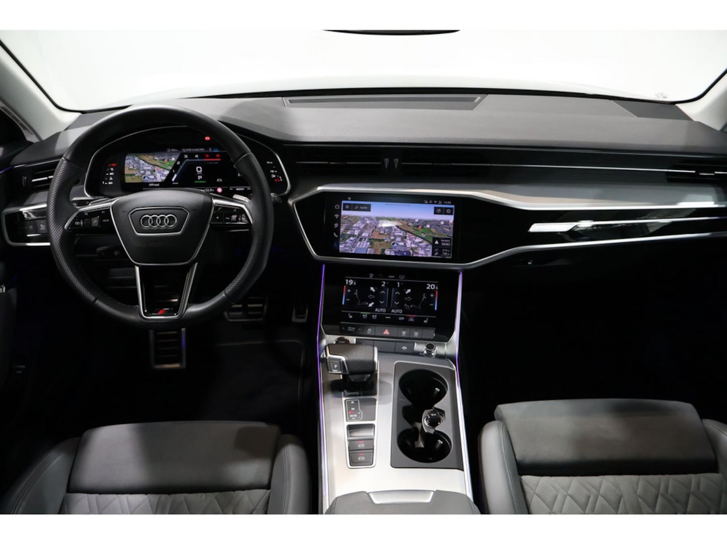 Bild über Audi S6 Avant TDI quattro tiptronic - für weitere Informationen kontaktieren Sie den Audi Partner