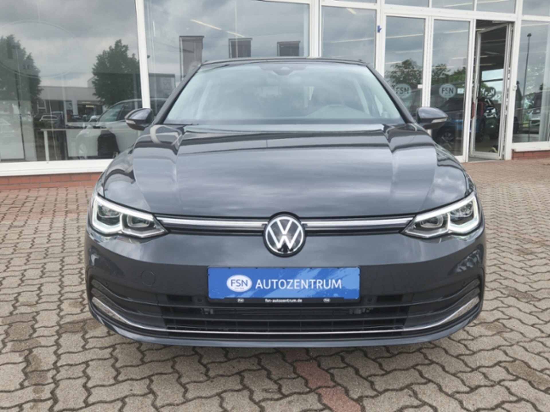Volkswagen Golf Style