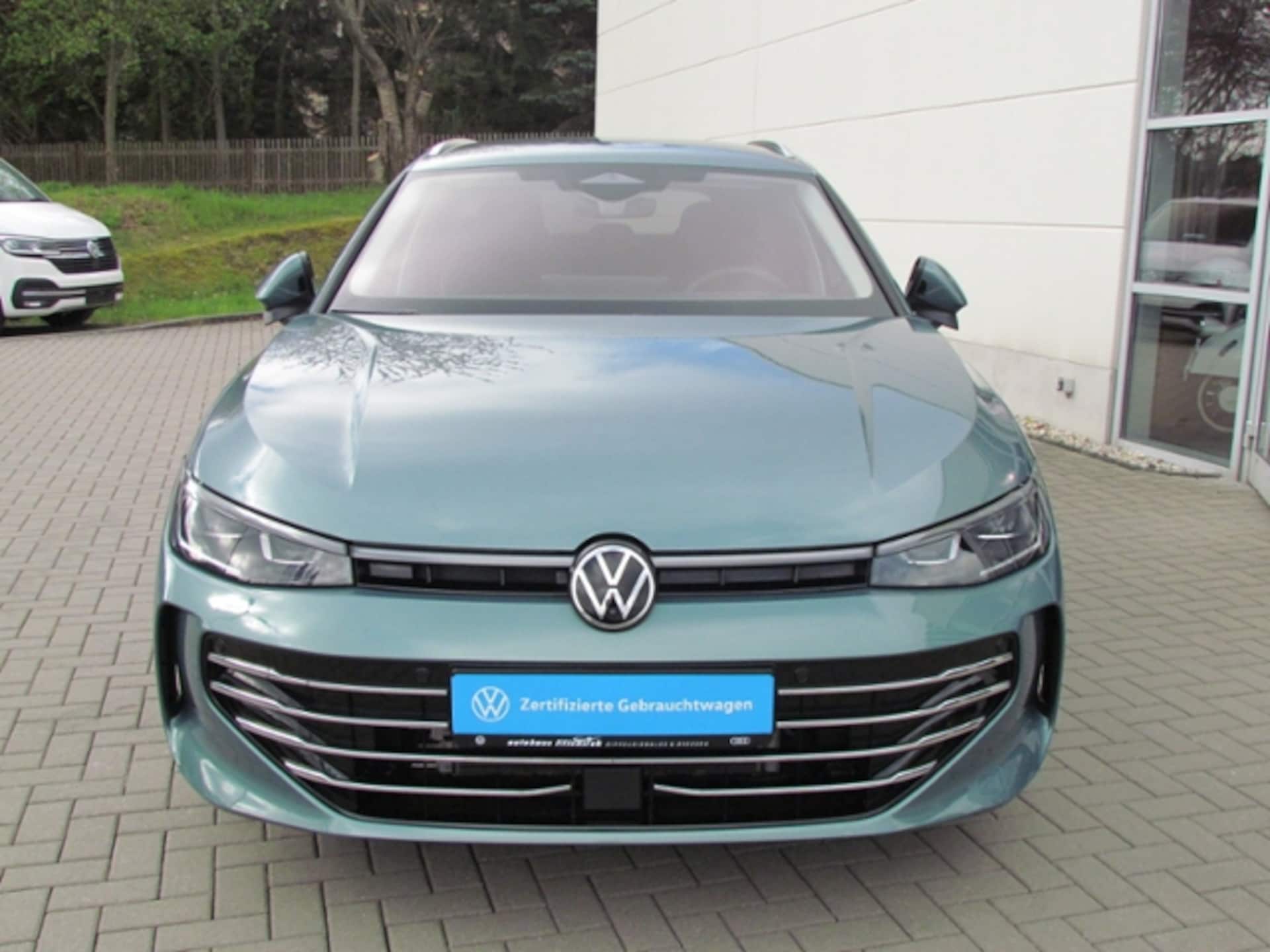 Volkswagen Passat Elegance