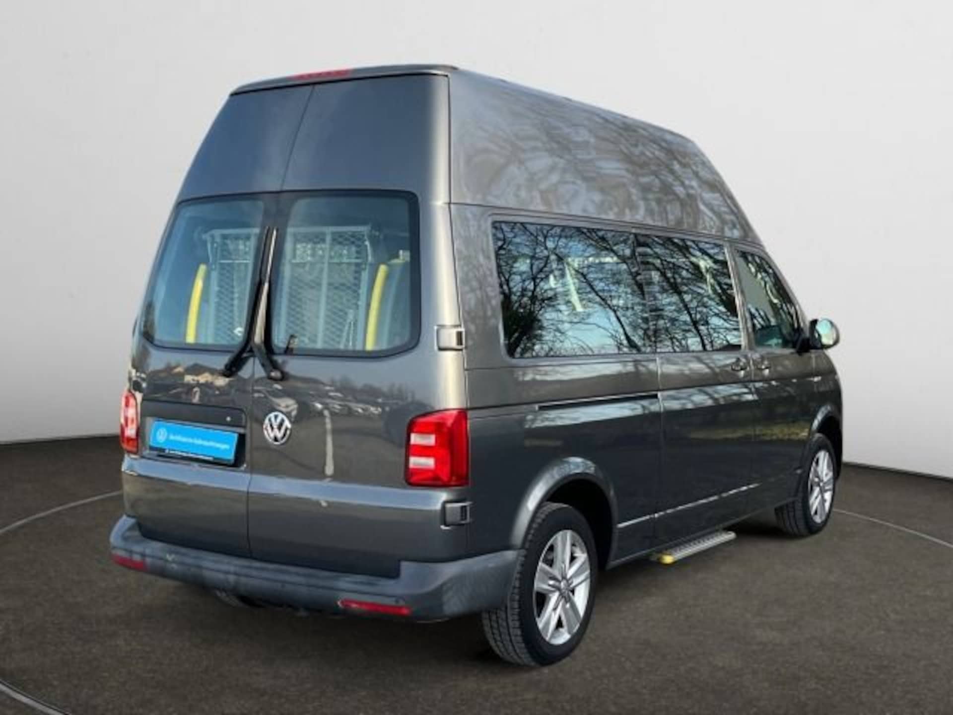 Volkswagen T6 Transporter Kombi langer Radstand