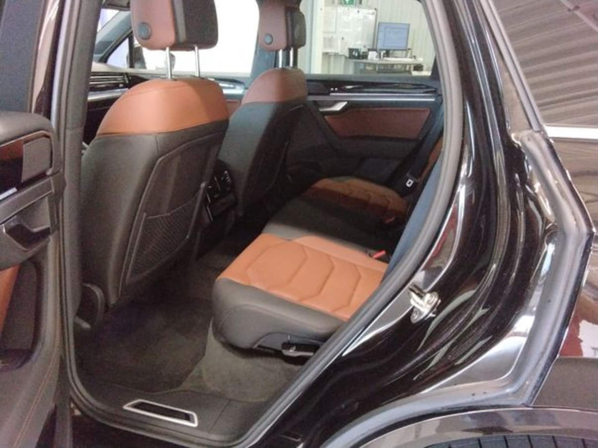 Volkswagen Touareg R-Line