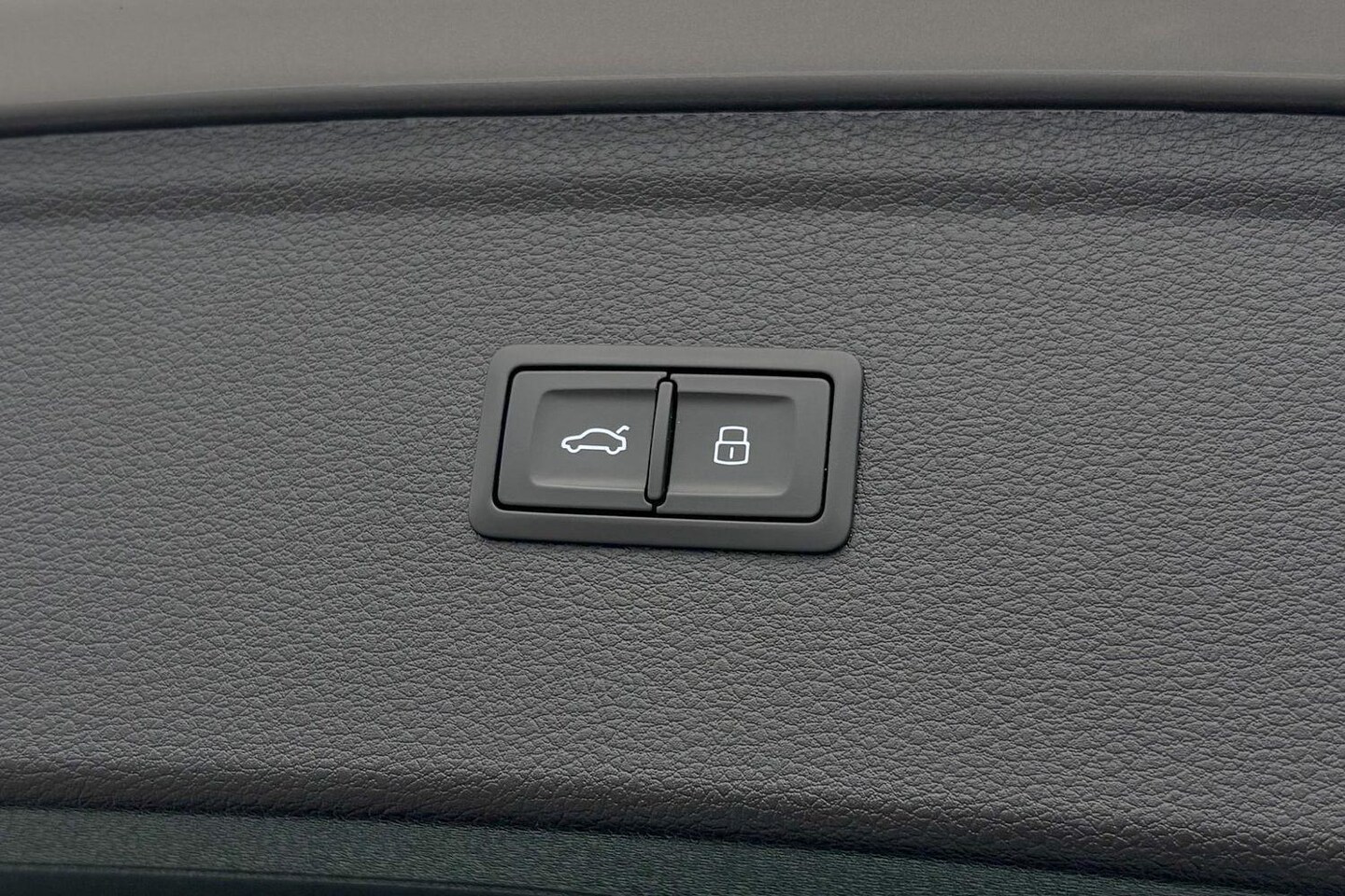 Image about Audi Q5 Sport 40 TDI quattro S tronic