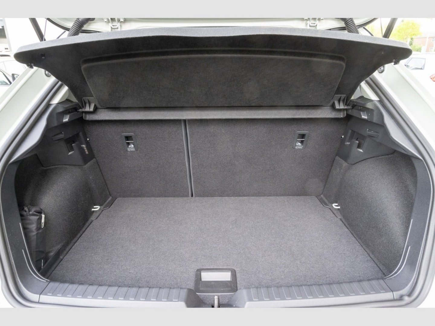Bild über Audi A1 Sportback S line 25 TFSI S tronic - für weitere Informationen kontaktieren Sie den Audi Partner