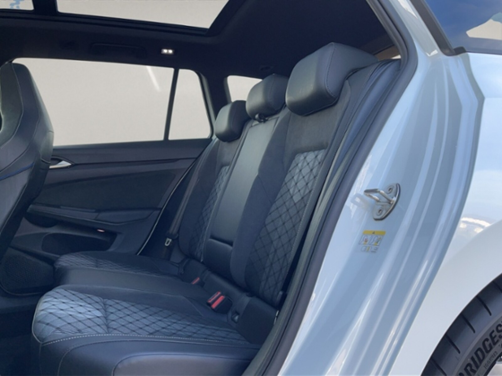 Volkswagen Golf Variant – Bild 10