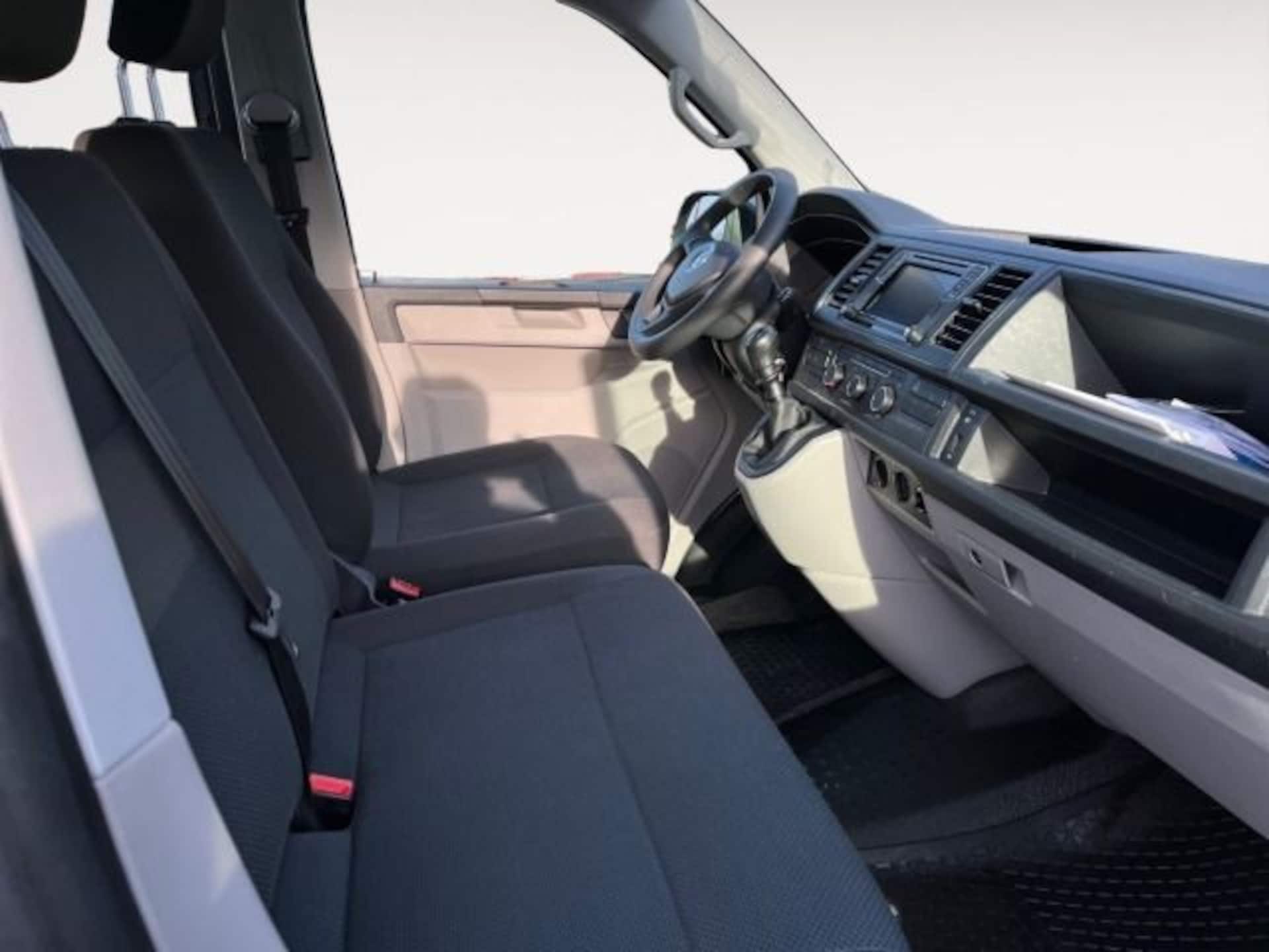 Volkswagen T6 Transporter Kombi langer Radstand