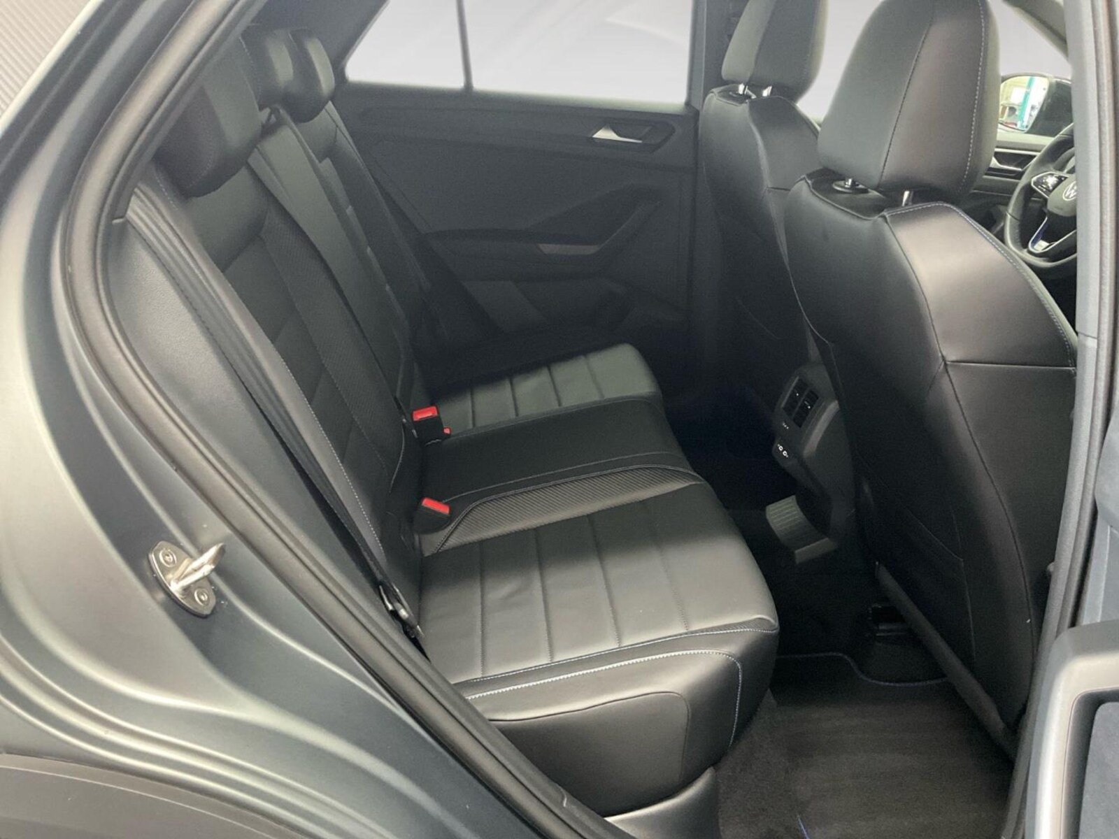 Volkswagen T-Roc – Bild 10