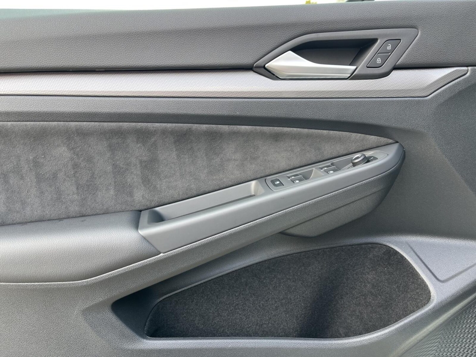Volkswagen Golf Variant – Bild 7