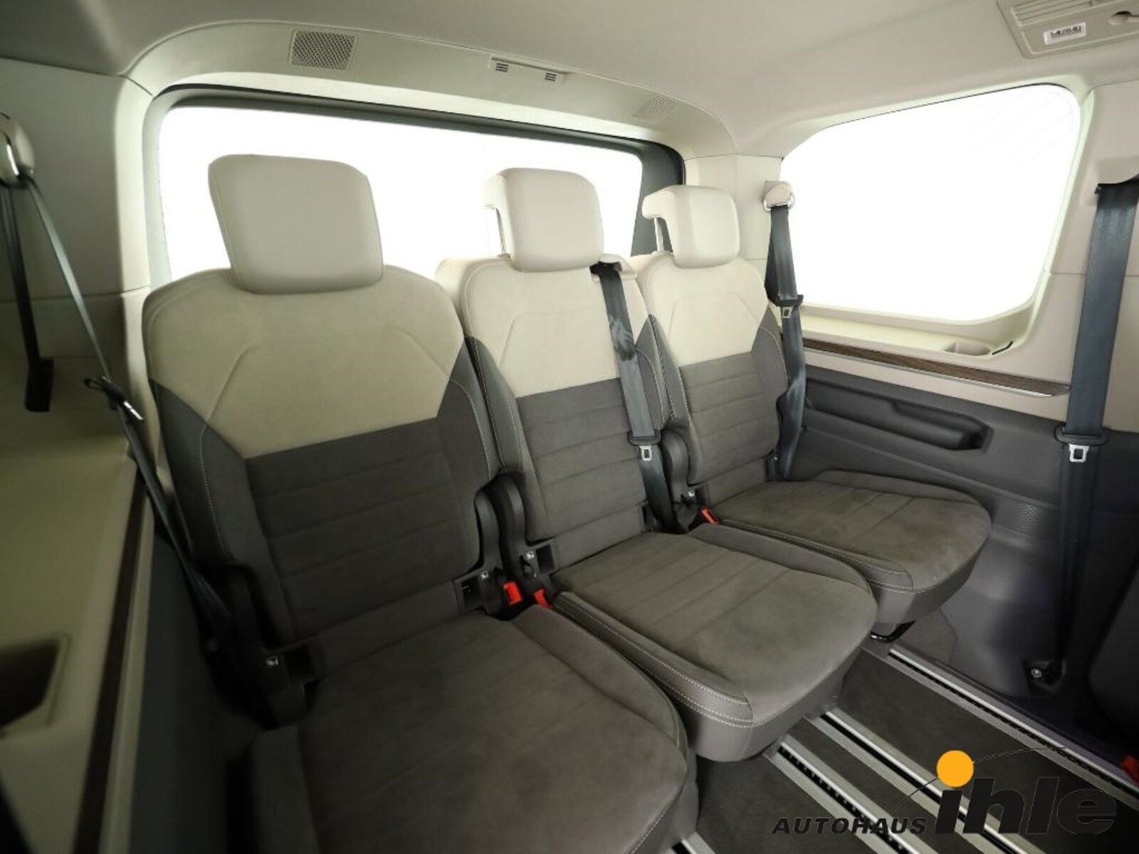 Volkswagen Multivan – Bild 8