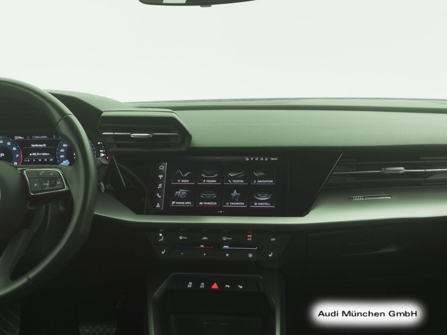 Bild über Audi A3 Sportback 35 TFSI S tronic - für weitere Informationen kontaktieren Sie den Audi Partner