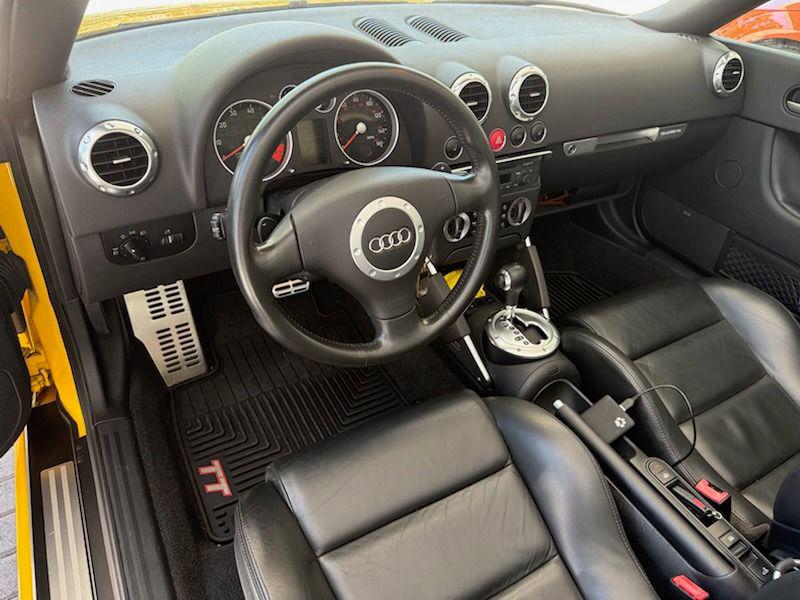 2004 Audi TT 250 Roadster quattro's photo