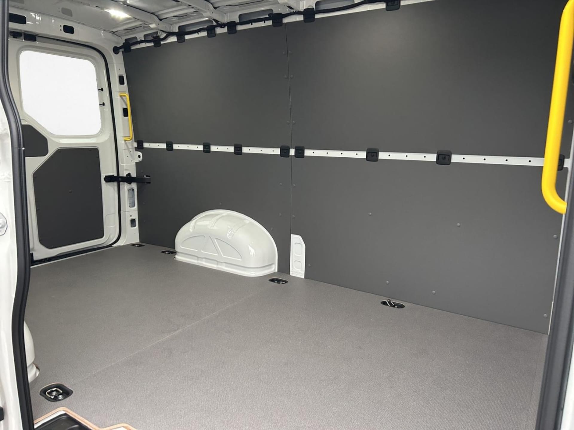 Volkswagen Crafter Kasten mittlerer Radstand