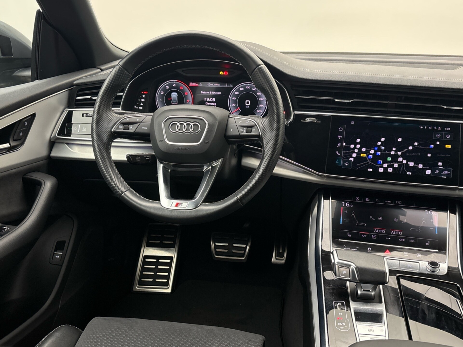Audi Q8 SUV