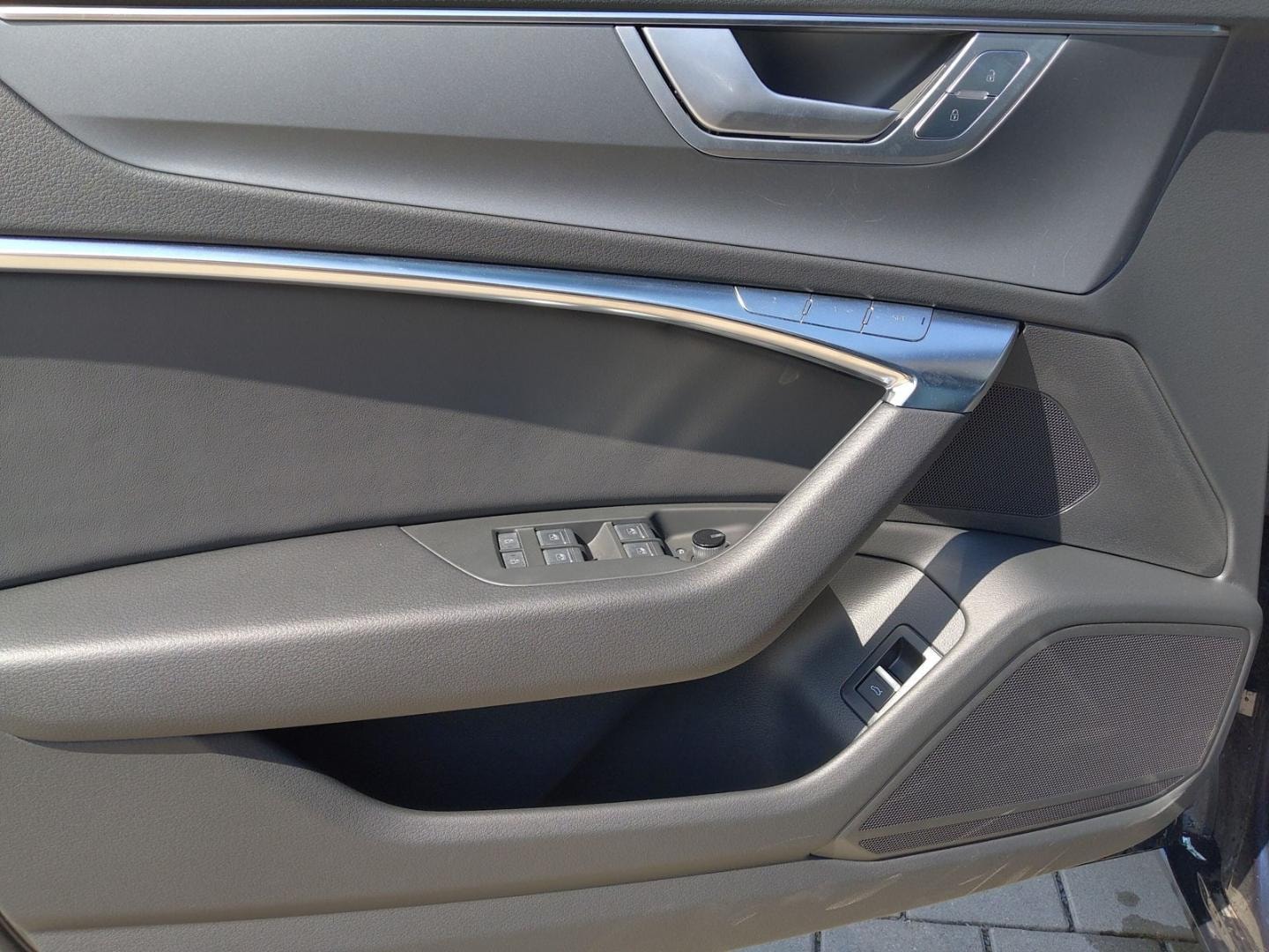 Bild über Audi A6 Avant advanced 45 TDI quattro S tronic - für weitere Informationen kontaktieren Sie den Audi Partner