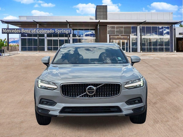 2023 Volvo V90 Cross Country