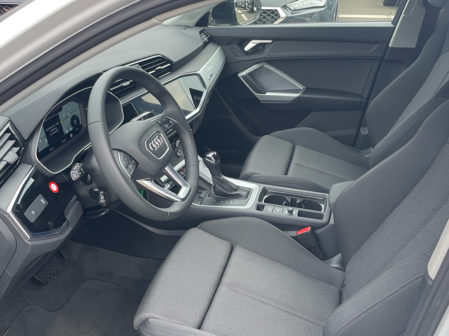 Bild über Audi Q3 Sportback TFSI 110 kW S tronic - für weitere Informationen kontaktieren Sie den Audi Partner