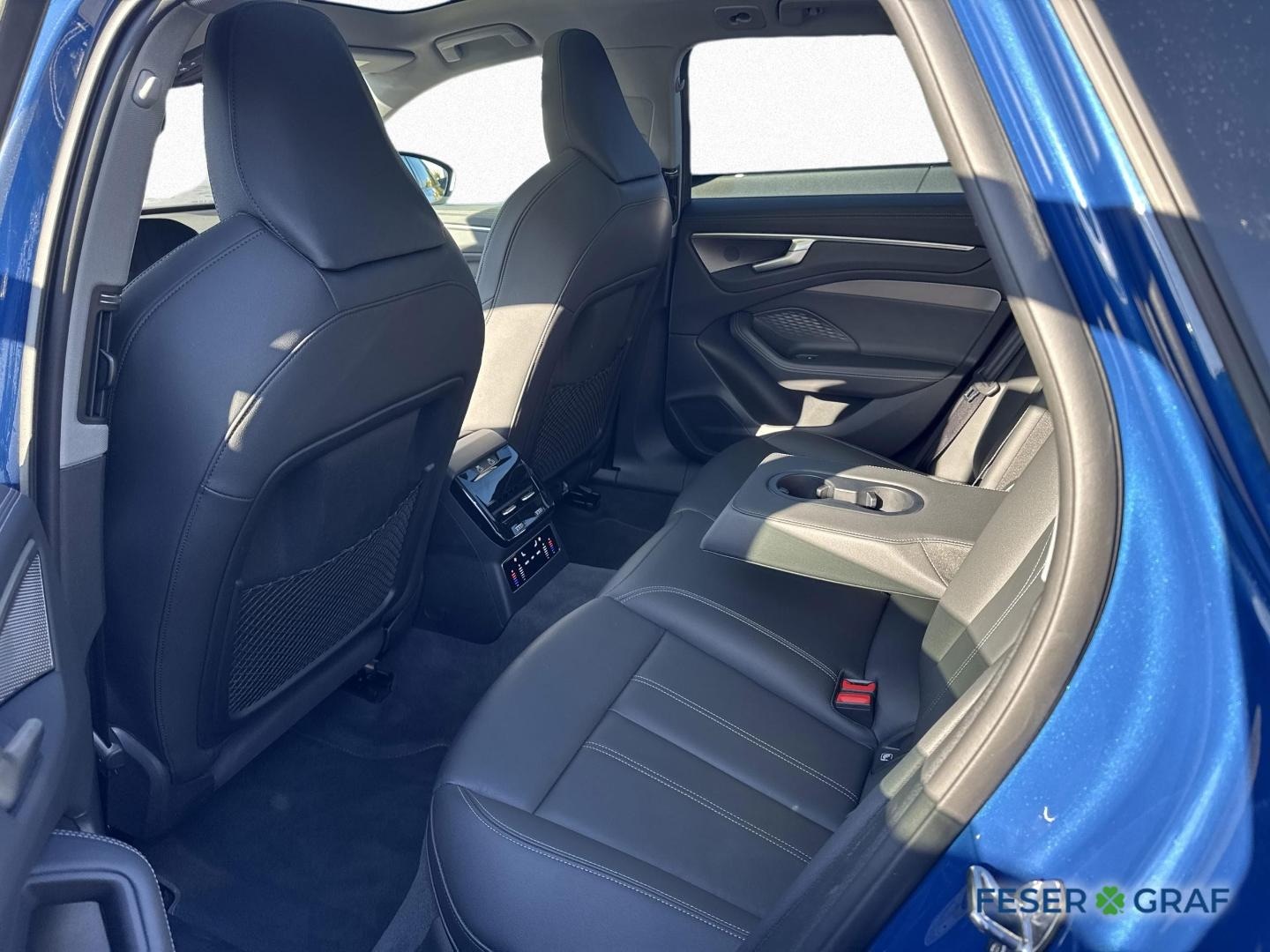 Bild über Audi A6 Avant TFSI quattro 270 kW S tronic - für weitere Informationen kontaktieren Sie den Audi Partner