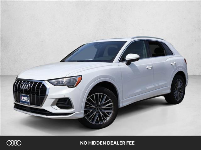 2022 Audi Q3 40 TFSI Premium quattro's photo
