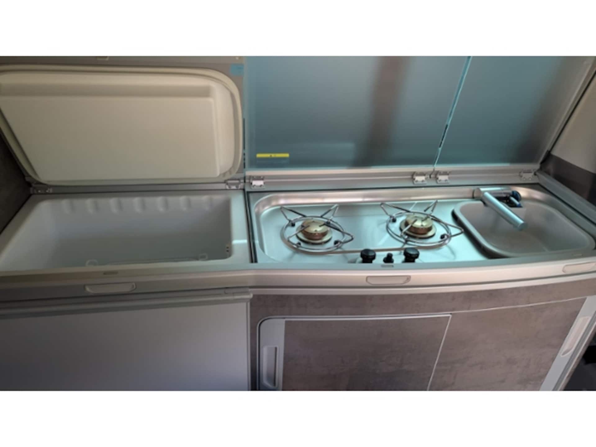 Volkswagen T6.1 California Ocean