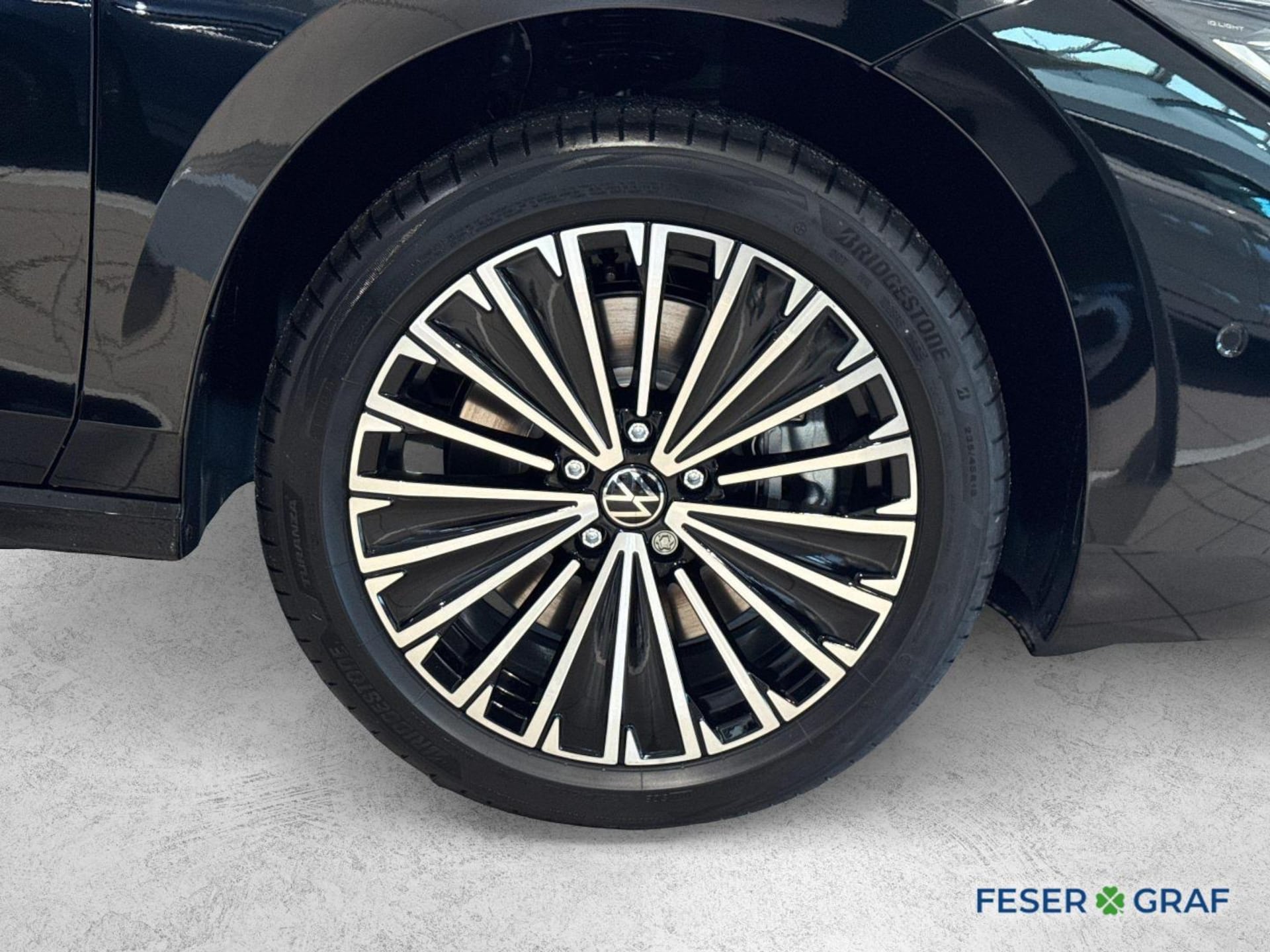 Volkswagen Passat Elegance