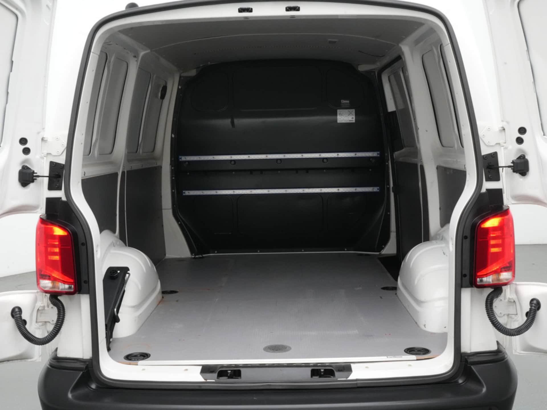 Volkswagen T6.1 Transporter Kasten kurzer Radstand