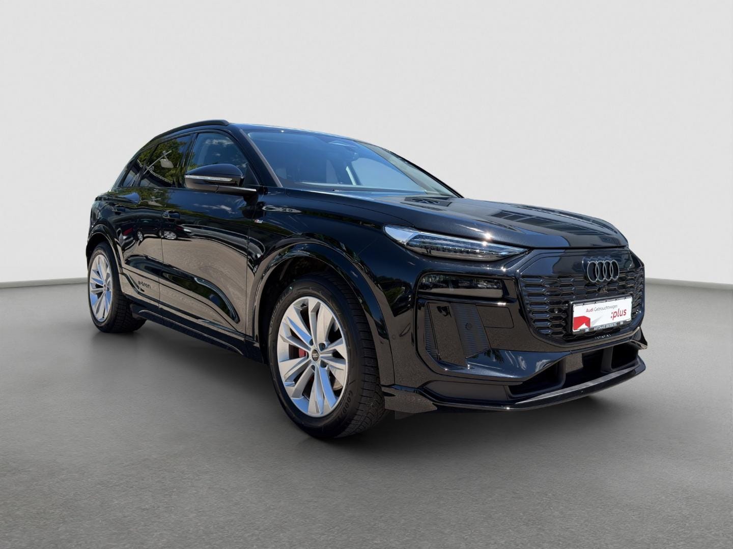 Bild über Audi Q6 SUV e-tron e-tron quattro - für weitere Informationen kontaktieren Sie den Audi Partner
