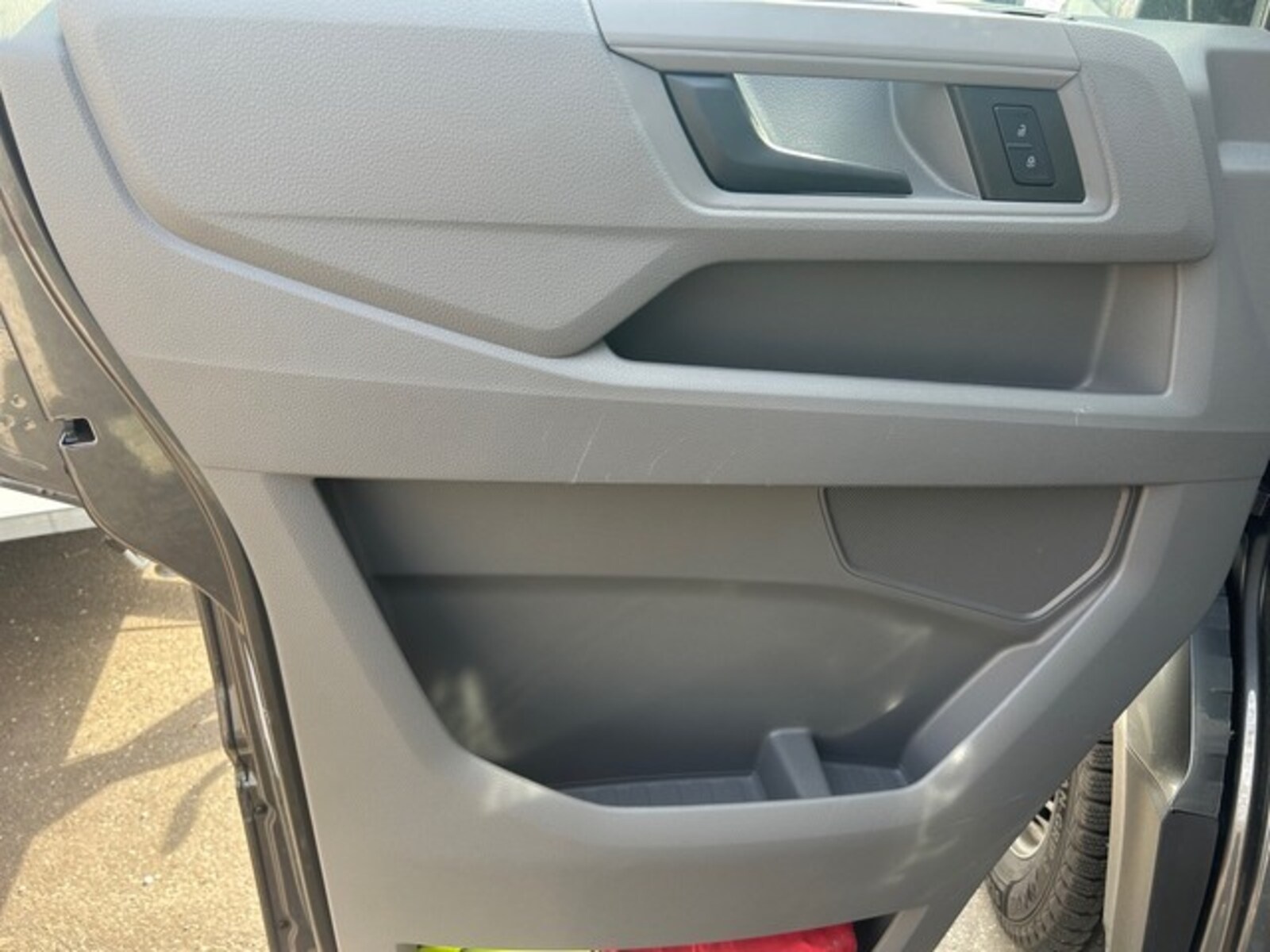 Volkswagen Crafter Kasten mittlerer Radstand – Bild 11