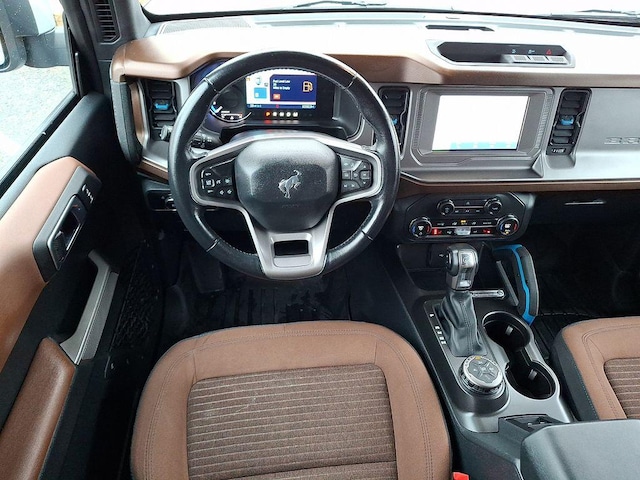 2023 Ford Bronco 4-Door Outer Banks - Photo 2