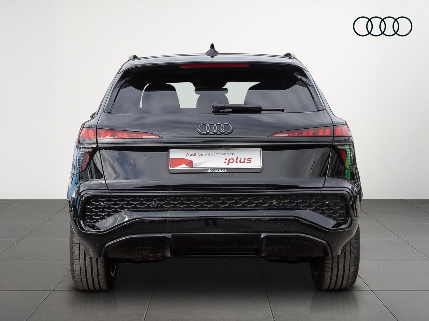 Bild über Audi Q3 SUV TFSI 110 kW S tronic - für weitere Informationen kontaktieren Sie den Audi Partner