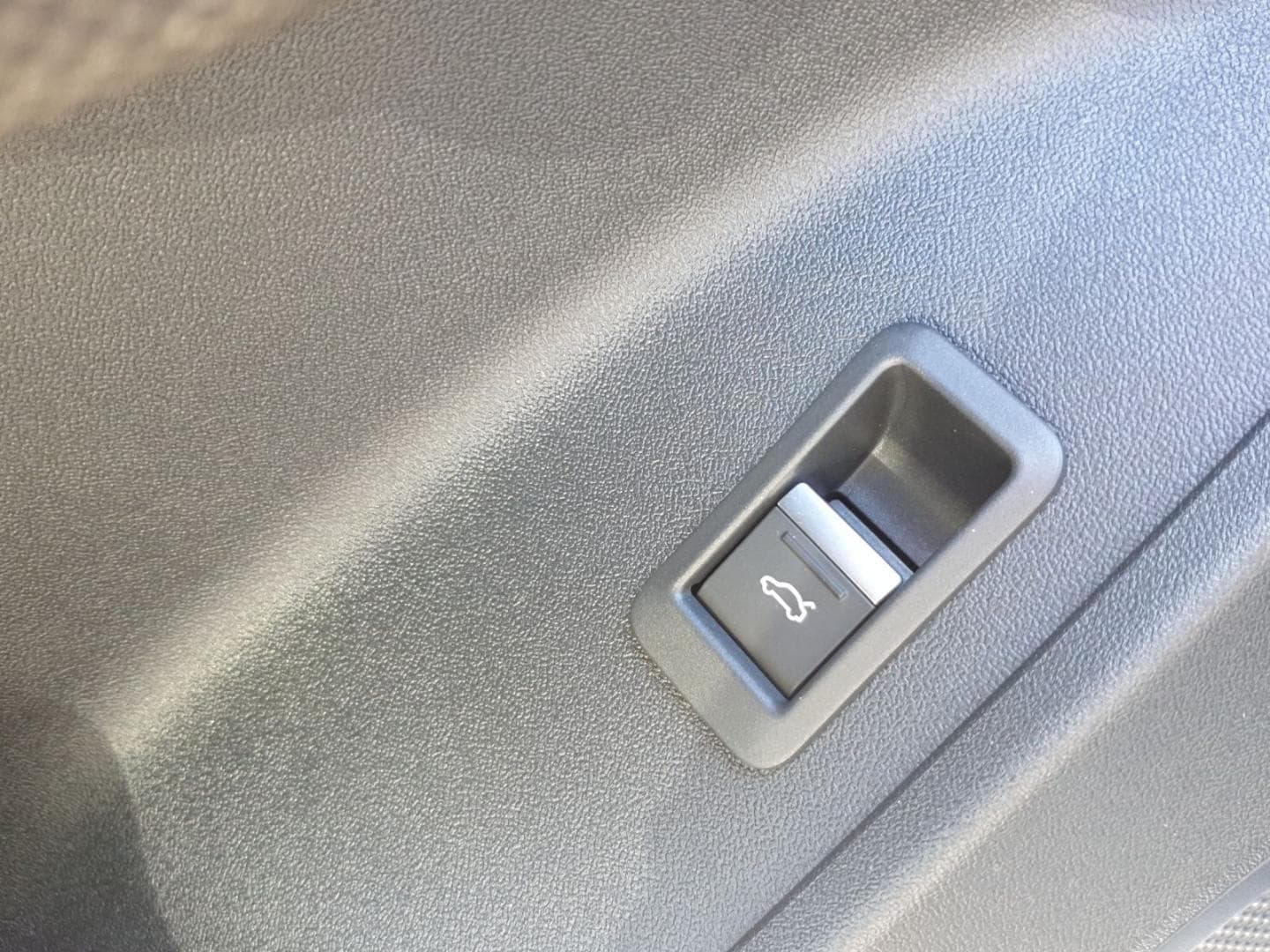 Bild über Audi Q3 SUV TDI 110 kW S tronic - für weitere Informationen kontaktieren Sie den Audi Partner