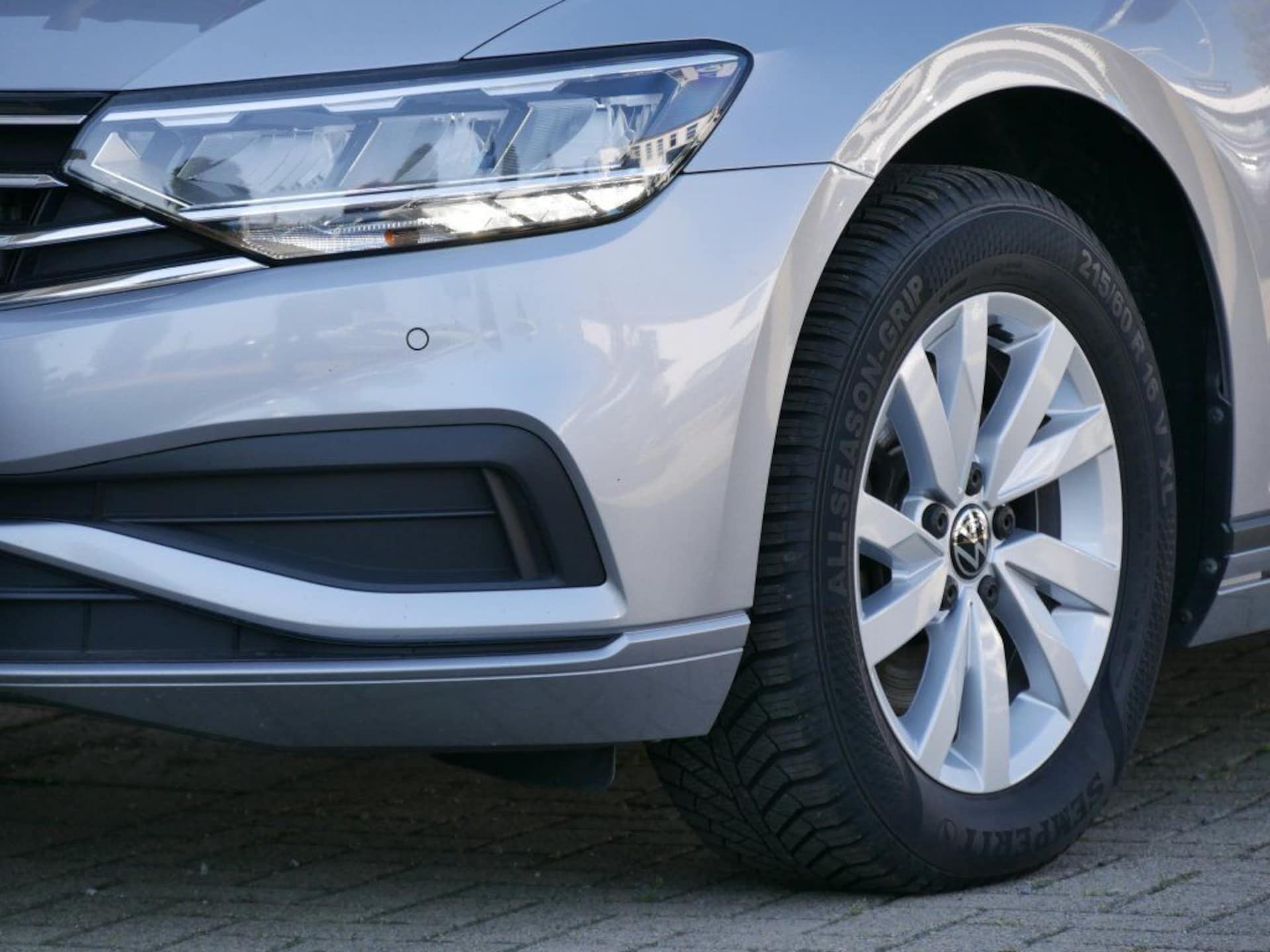 Volkswagen Passat Variant Basis-Modell