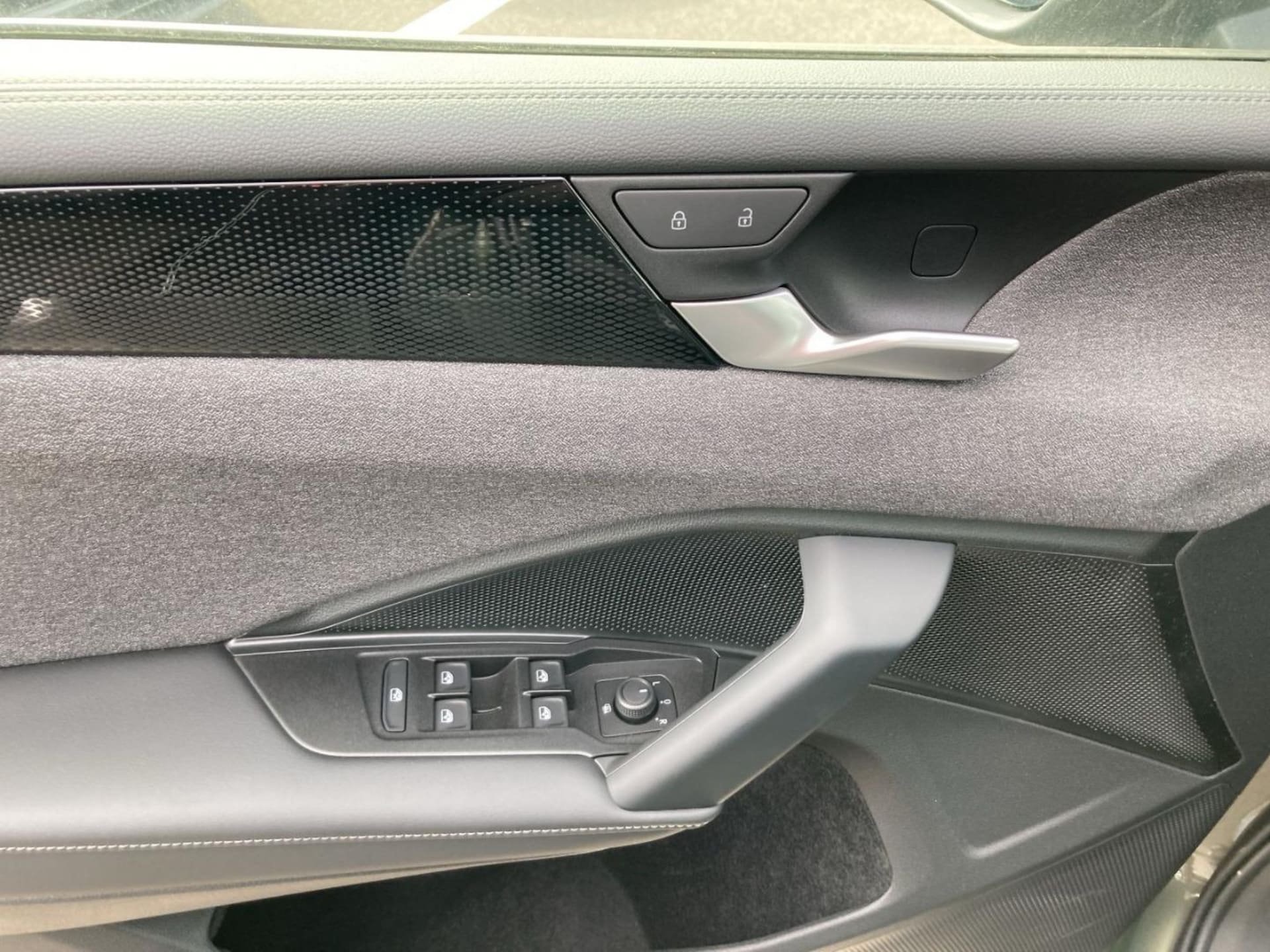 Volkswagen Tiguan Basis-Modell