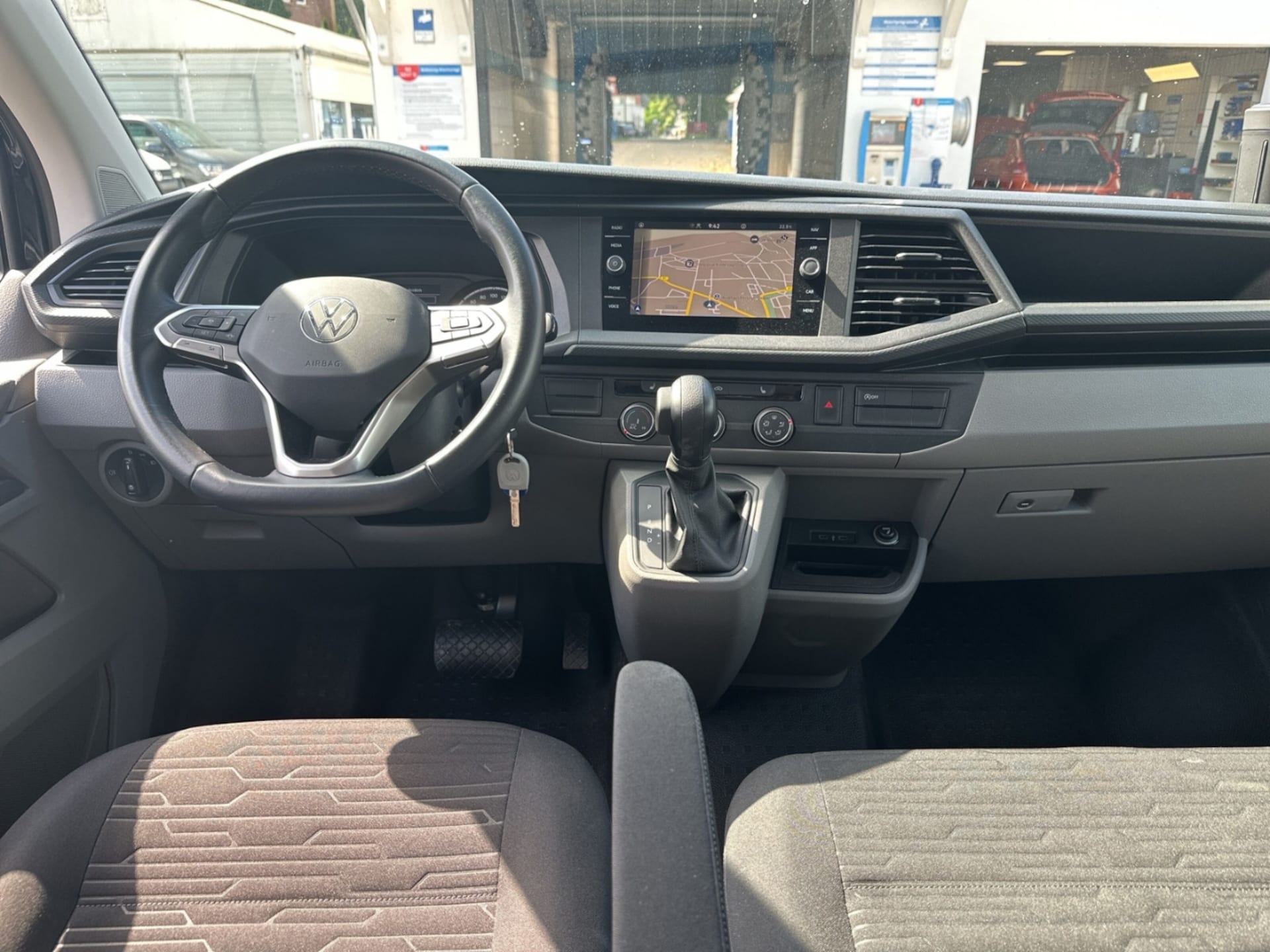 Volkswagen T6.1 Caravelle langer Radstand Comfortline