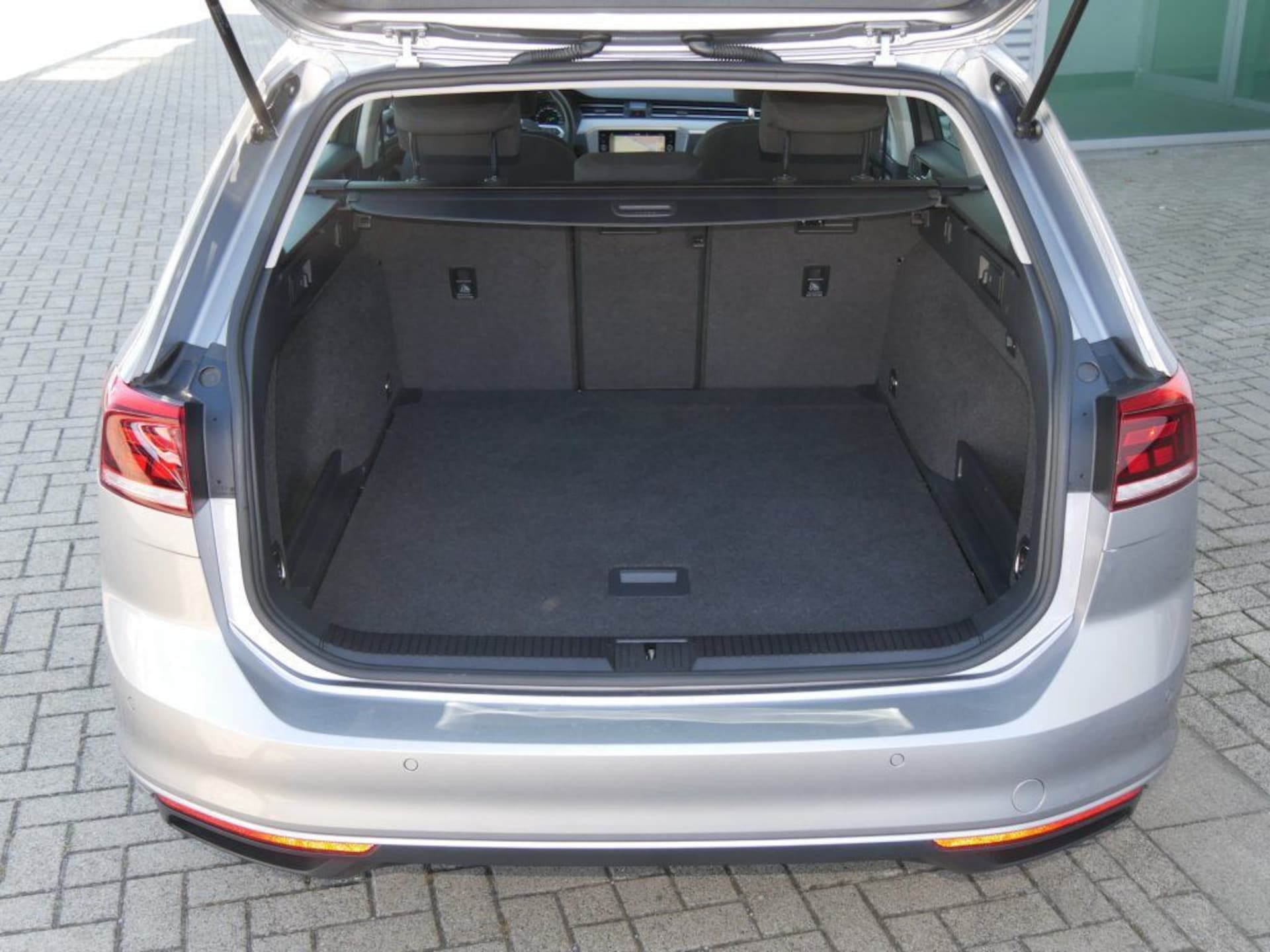 Volkswagen Passat Variant Basis-Modell