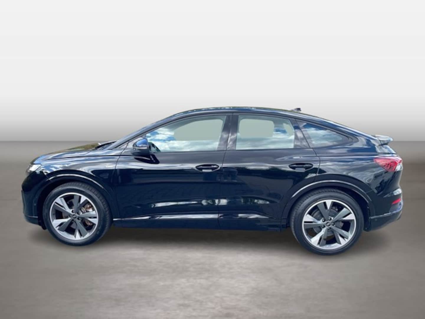 Bild über Audi Q4 Sportback e-tron 50 e-tron quattro - für weitere Informationen kontaktieren Sie den Audi Partner