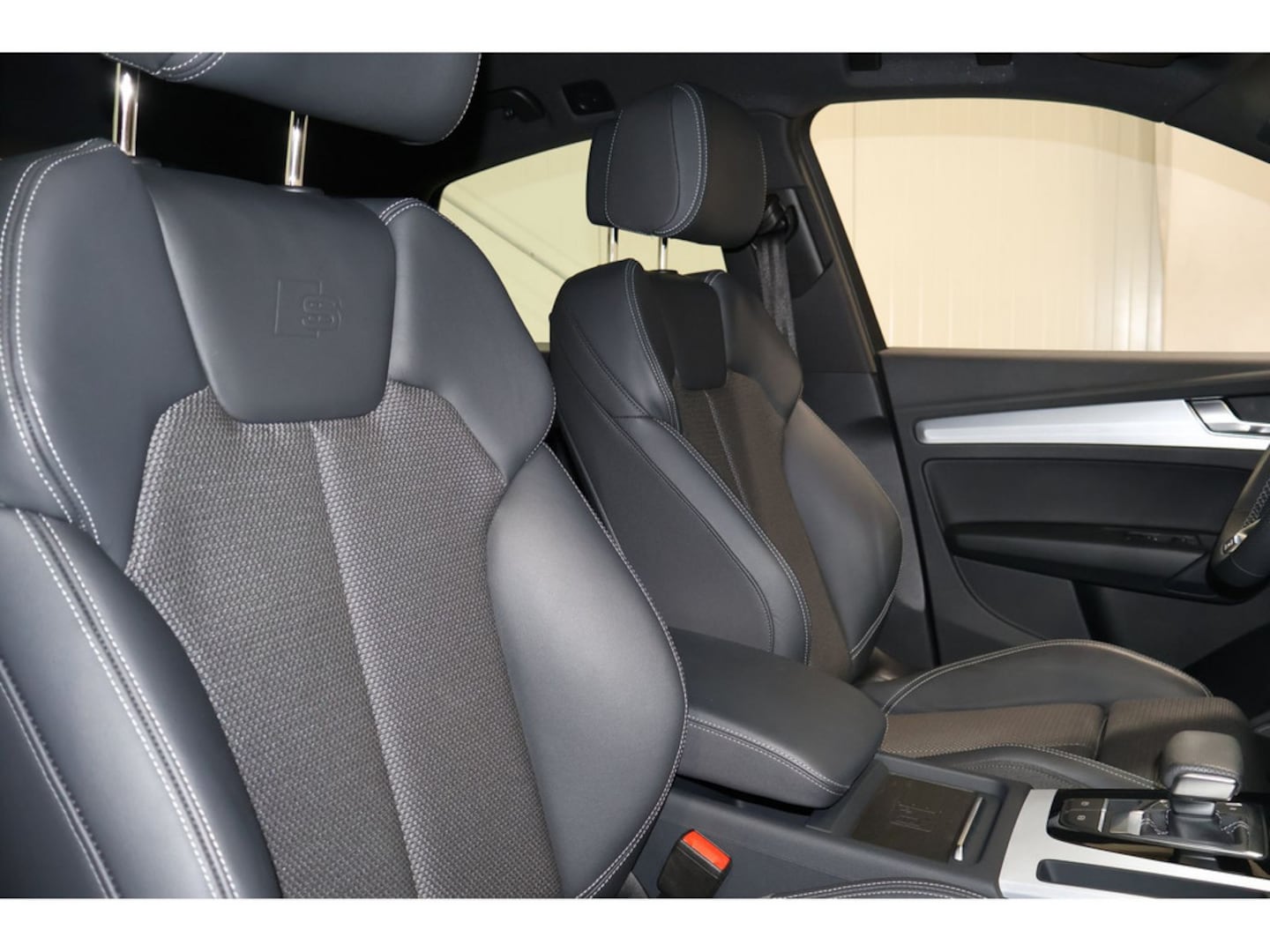 Bild über Audi Q5 Sportback 40 TDI quattro S tronic - für weitere Informationen kontaktieren Sie den Audi Partner
