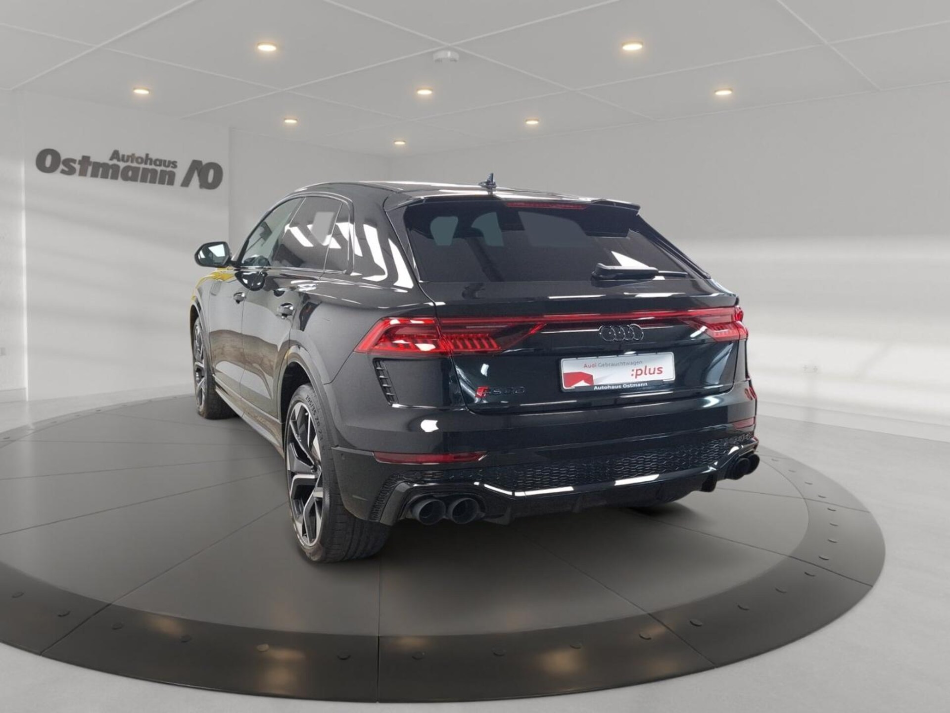 Audi RS Q8 SUV