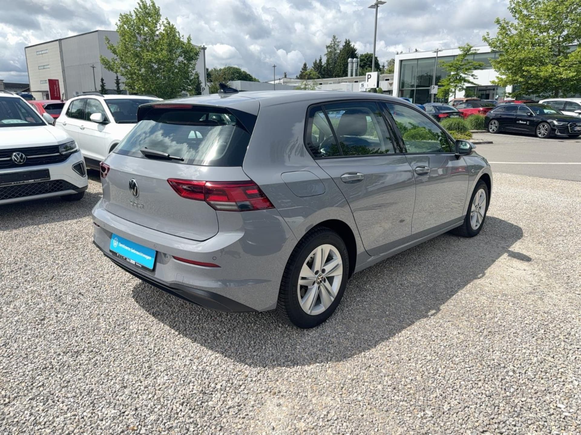Volkswagen Golf Life