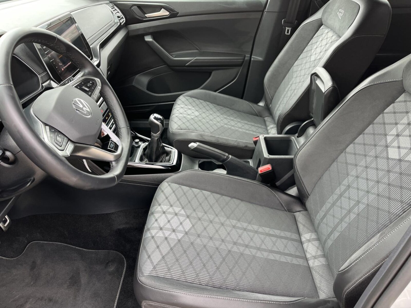 Volkswagen T-Cross – Bild 8