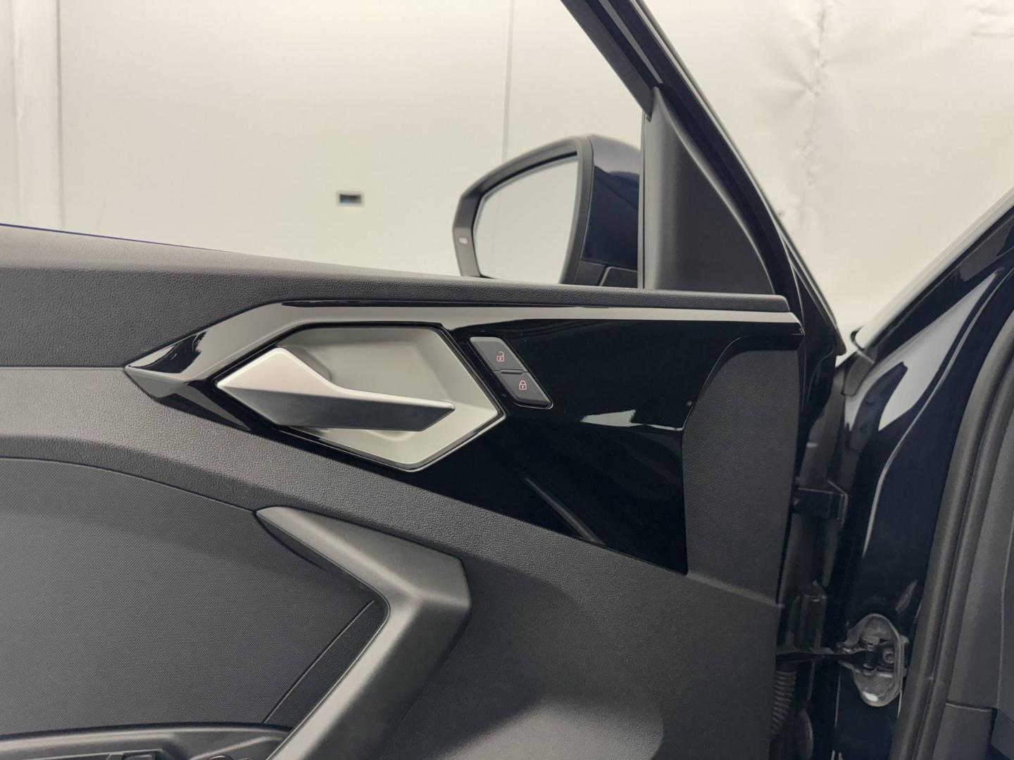 Image about Audi A1 Sportback Advanced 25 TFSI 70 kW (95 ch) 5 vitesses