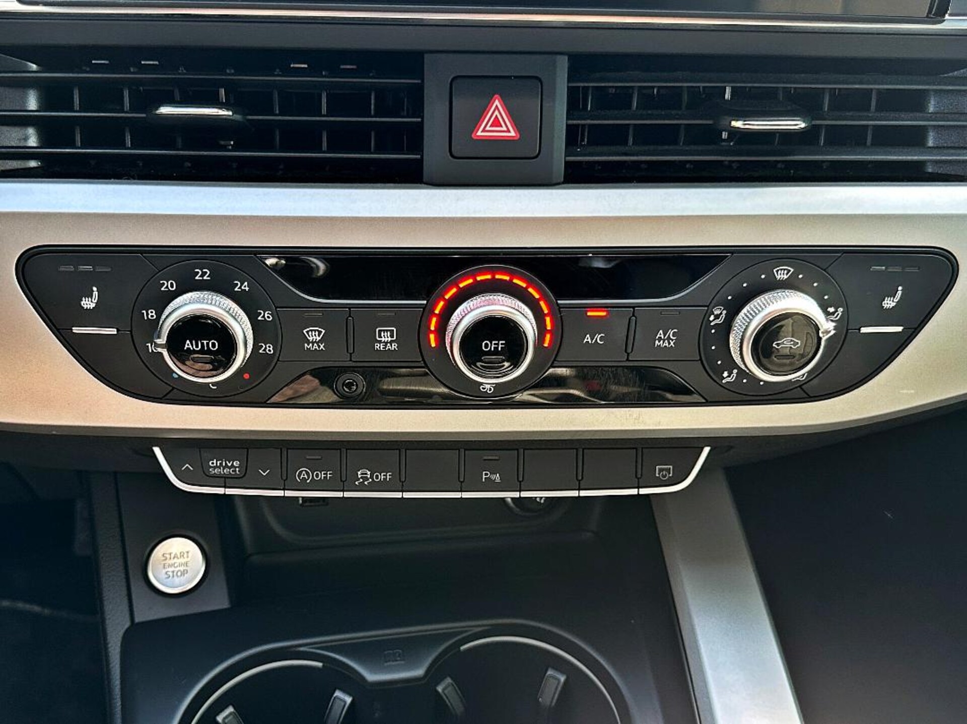 Audi A4 Avant S line