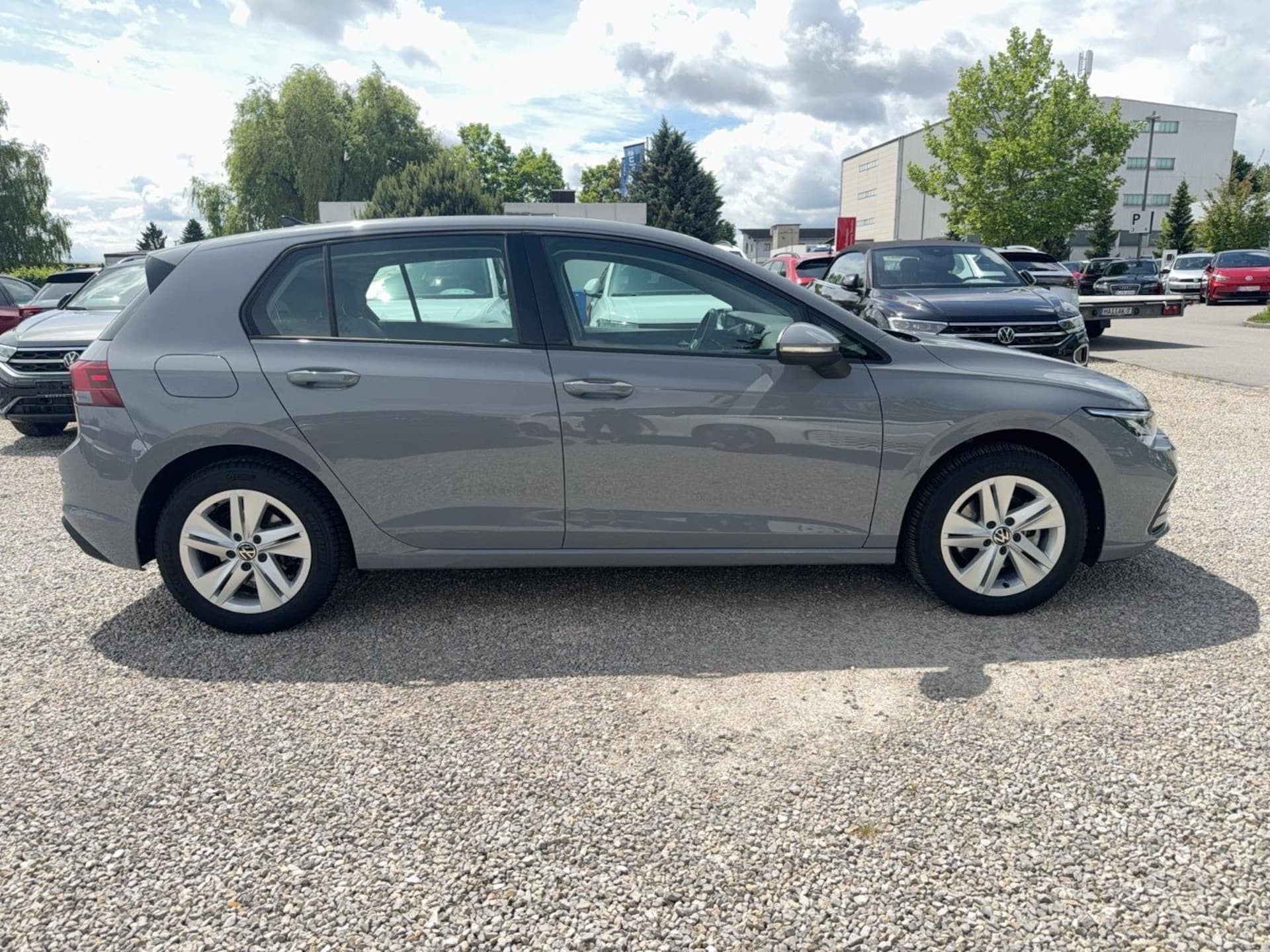 Volkswagen Golf Life