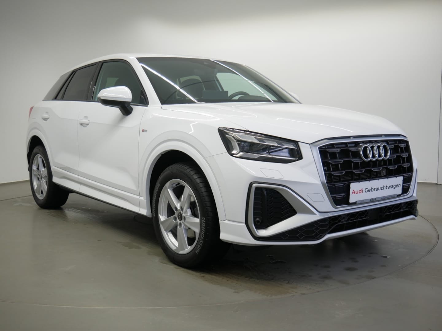 Bild über Audi Q2 S line 35 TFSI S tronic - für weitere Informationen kontaktieren Sie den Audi Partner