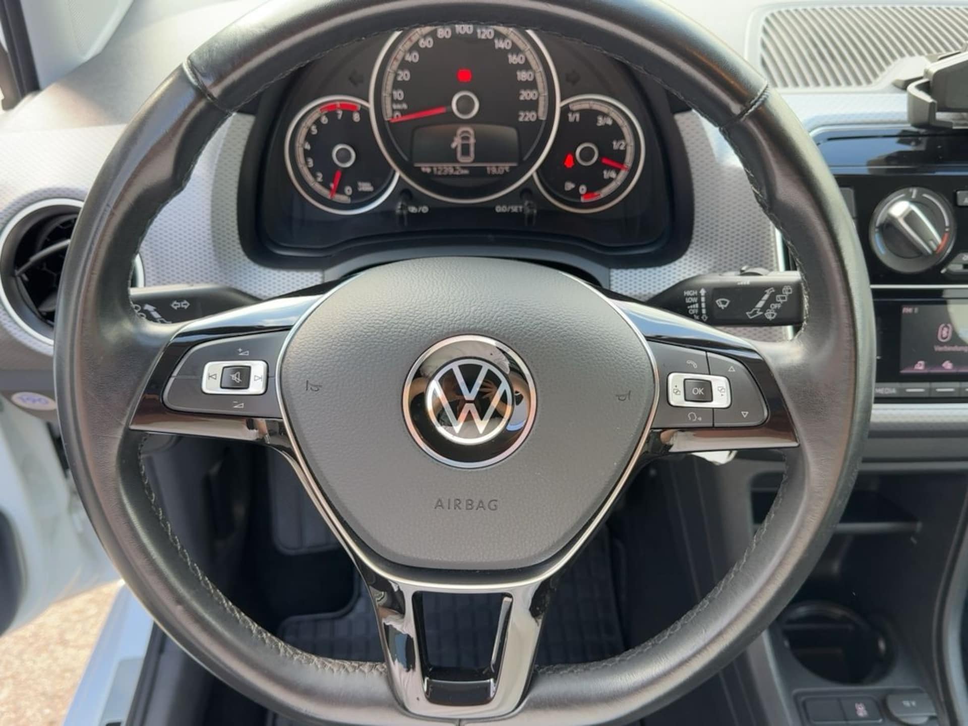 Volkswagen up! ACTIVE