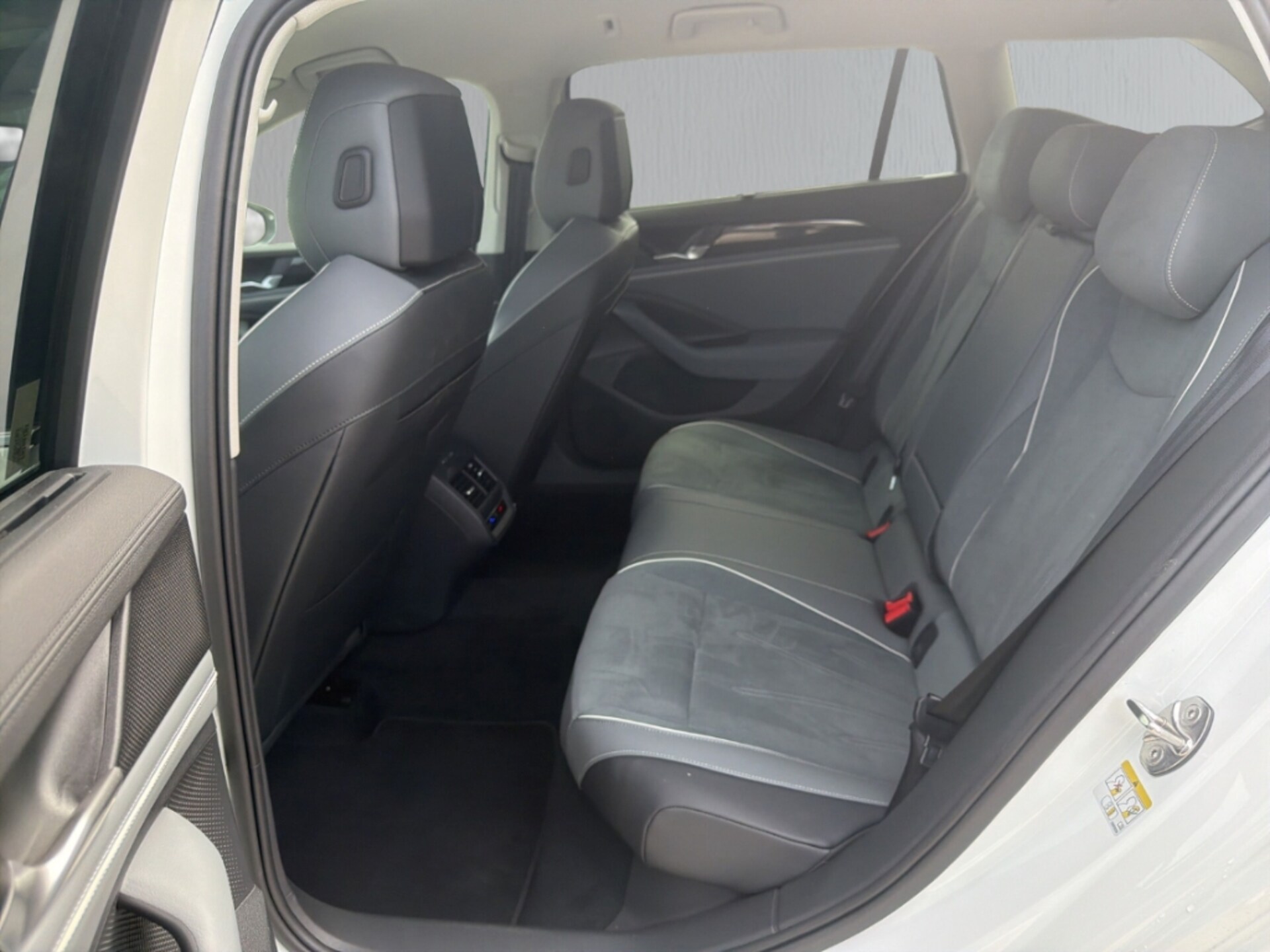 Volkswagen Passat Business