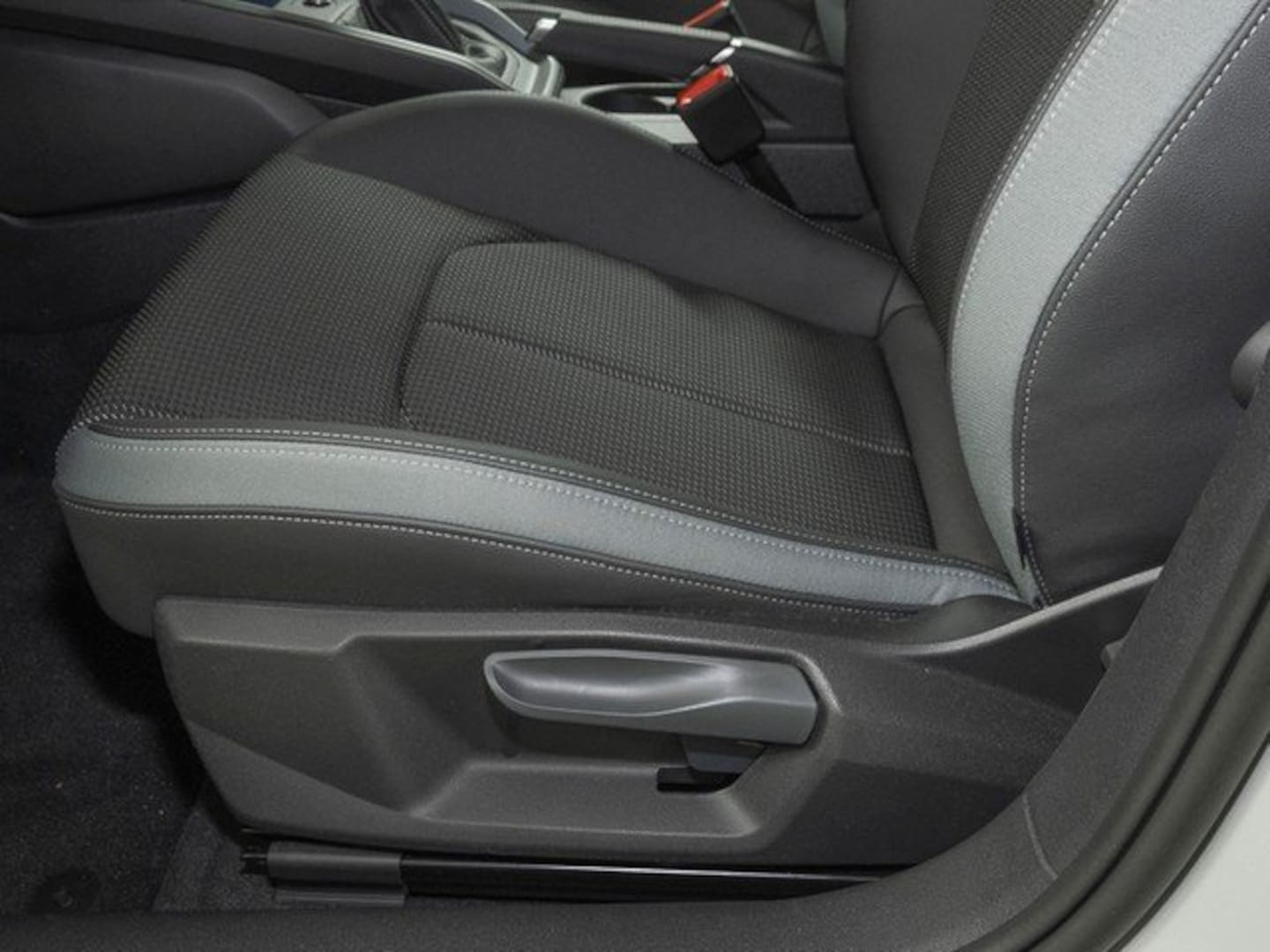 Bild über Audi A1 Sportback S line 35 TFSI S tronic - für weitere Informationen kontaktieren Sie den Audi Partner
