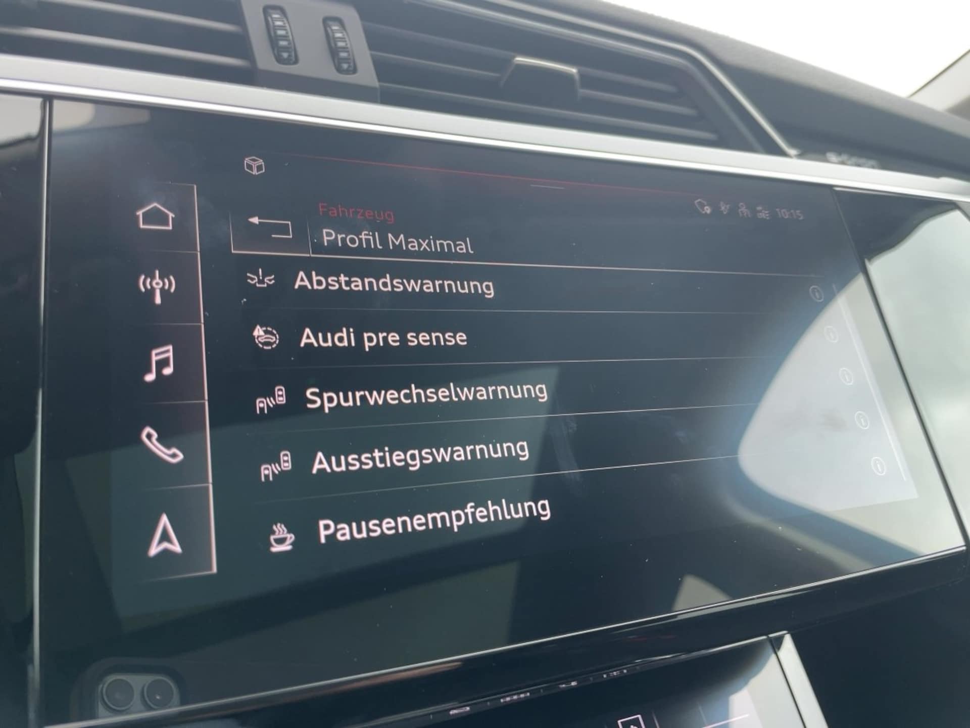 Audi e-tron S line