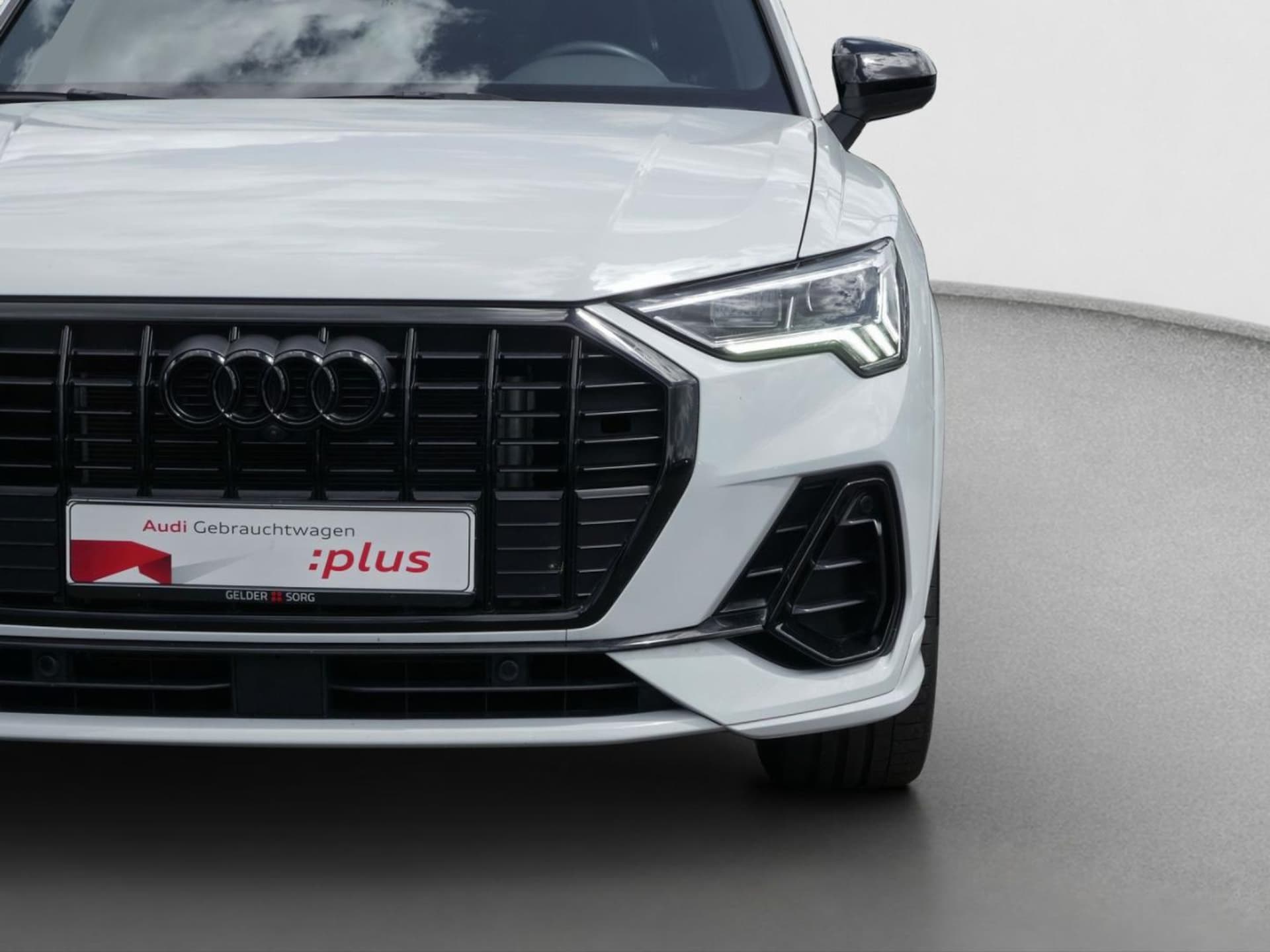 Audi Q3 TFSI e S line